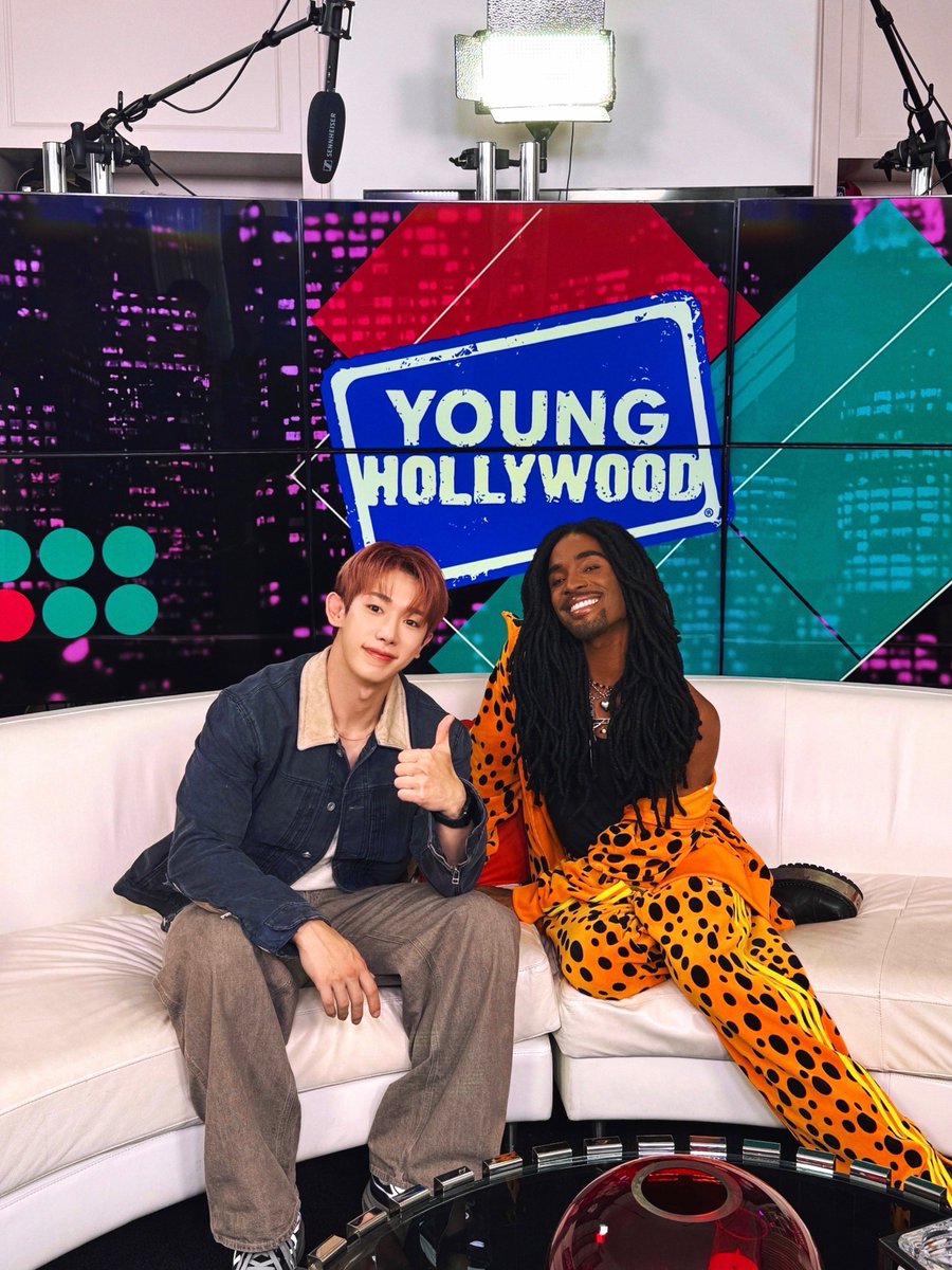 official__wonho's tweet image. [📸] #YOUNGHOLLYWOOD
위니, 인터뷰 재밌게 보셨나요?
정규 앨범 ‘신드롬’에 대해 즐겁게 이야기 
나눌 수 있는 시간이었어요💙

WENEE, did you enjoy watching the interview?
We had such a great time talking about the full album SYNDROME 💙

#원호 #WONHO 
#SYNDROME