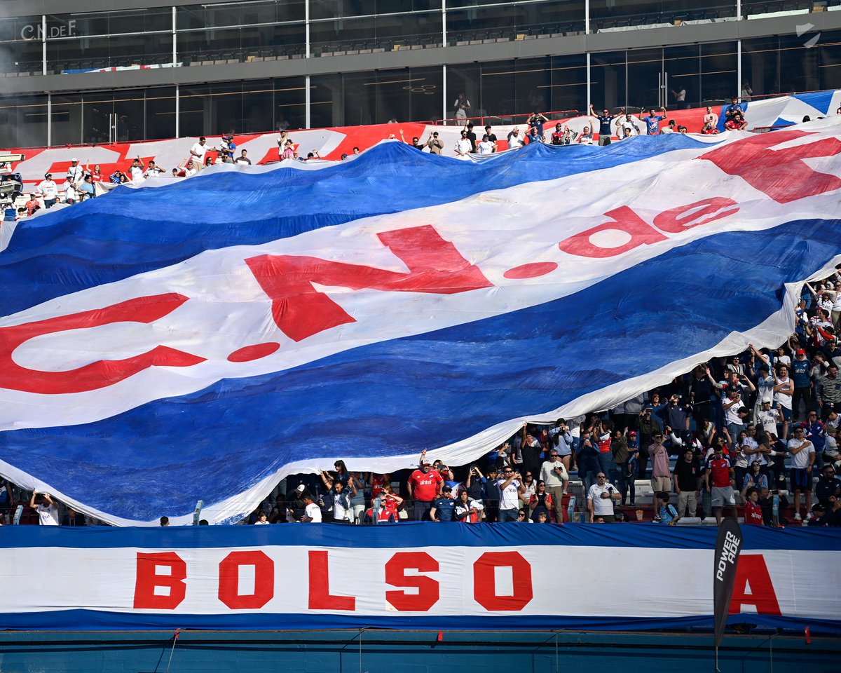 El escudo más inmenso que la gloria pudo soñar 😍