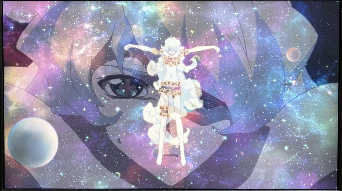 この宇宙空間で磔のようなポーズで晒される気分ってどんなだろう。

裸でもいいけどちゃんと隠すところは隠している方が下品なエロさよりも
晒されたまま仲間の助けを待つしかない惨めさがあっていいです。