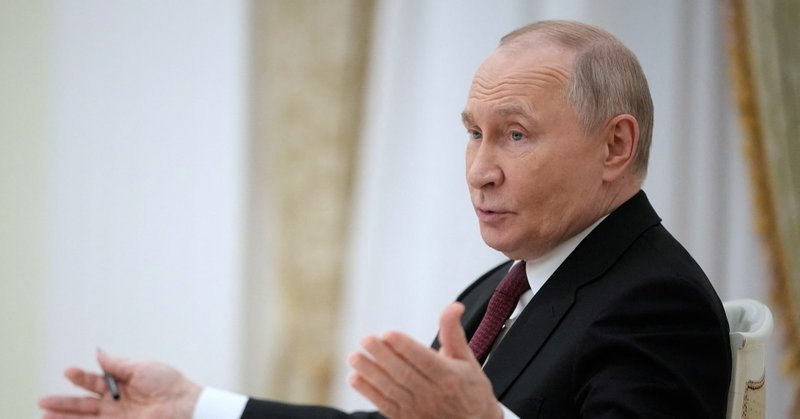 mikenov's tweet image. #News #Articles #Tweets
Current News: Articles and Tweets currentnewschannels.blogspot.com/2025/12/articl…
Trump made NS Strategy more favorable to Russia: background, assessments, predictions 
#National #Security #Strategy 
The Trump administration's National Security Strategy (NSS) moved towards a