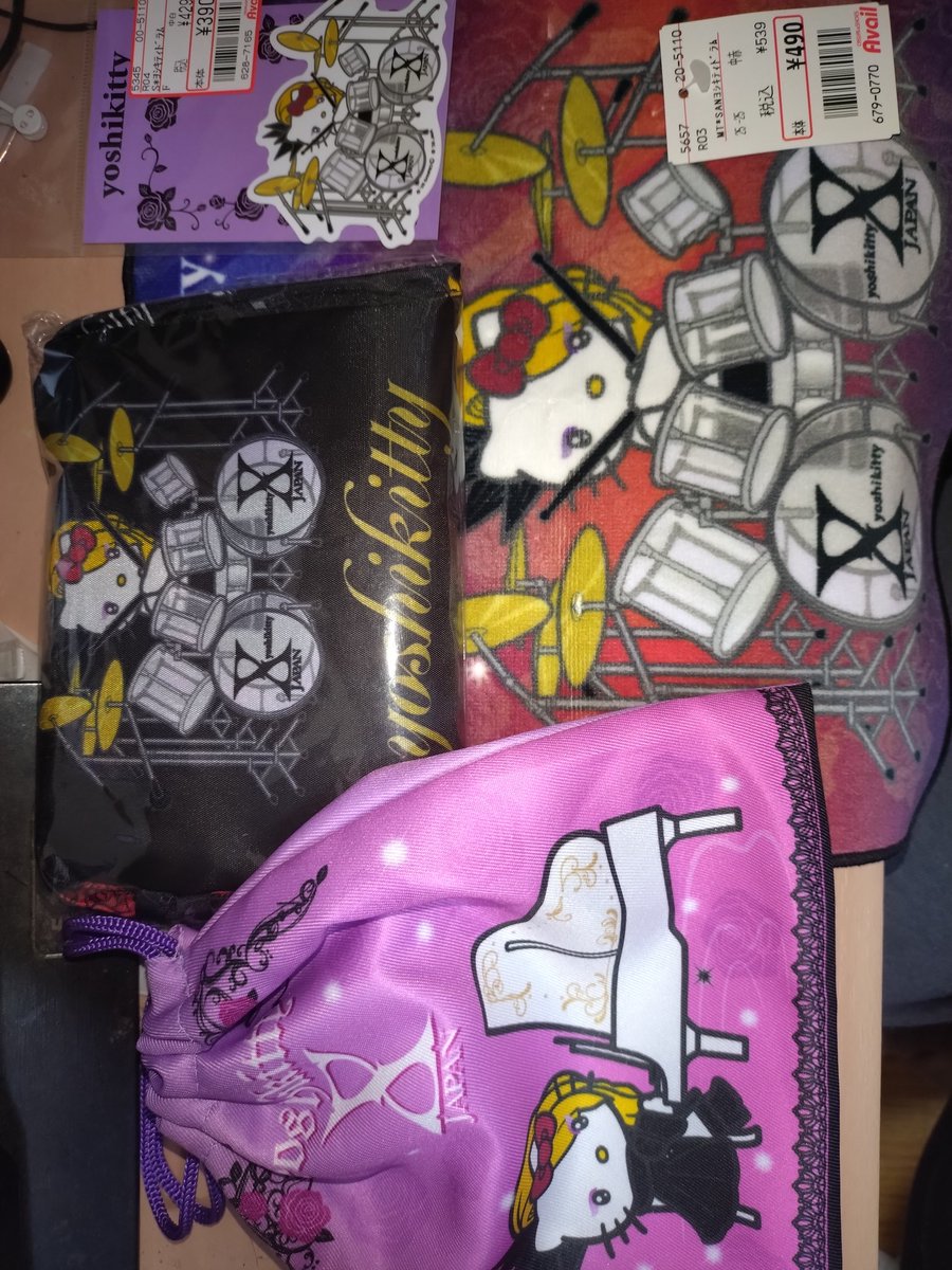 しまむらグループのavailで購入していたyoshikittyの商品を取りに行っ