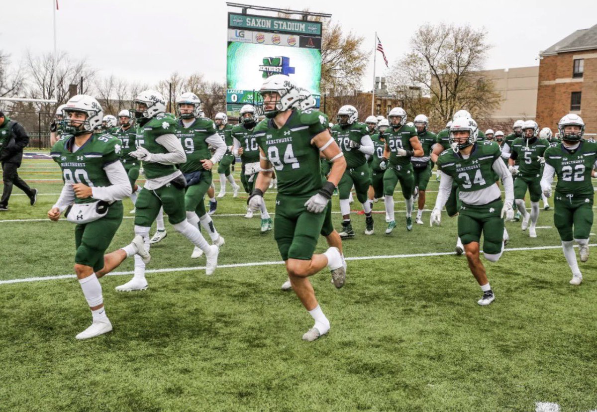 #AGTG After an great conversation last night, I’m blessed to have received my first D1 offer to <a href="/MercyhurstFB/">Mercyhurst Football</a>! Thank you to <a href="/CoachWaring/">Mike Waring</a> for believing in me and the opportunity!

<a href="/WarwickFB/">Warwick High School Football</a> <a href="/VinnyLePre/">Vinny LePre</a> <a href="/CoachMumma/">Travis Mumma</a> <a href="/CoachCregger/">Ben Cregger</a>