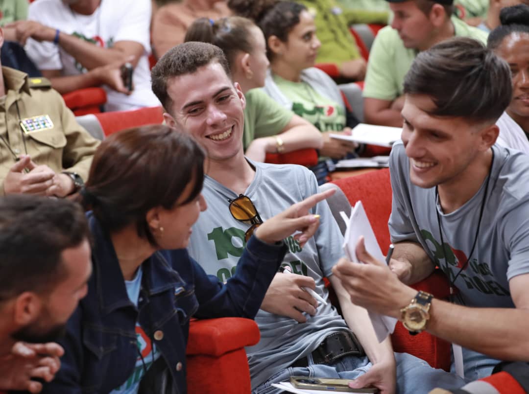 🇨🇺"La juventud cubana nunca le ha fallado a la Revolución".

#UJCdeCuba 

✍️Raúl Castro