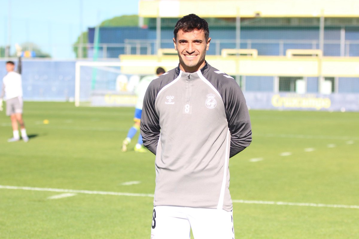 Unión, fuerza y alegría de equipo 🖤🤍
<a href="/RBL1912/">Real Balompédica Linense</a>