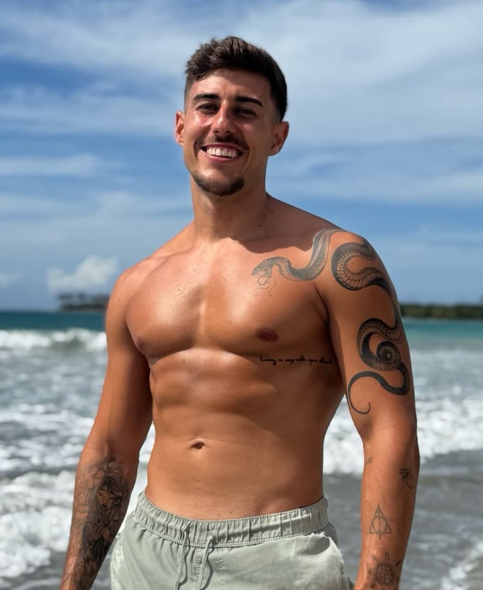 anamurillo1996's tweet image. #LaIslaDeLasTentaciones17
#LaIslaDeLasTentaciones18
#LaIslaDeLasTentaciones

Almudena nos ha enseñado que entre el cayetano y el tatuado, elijamos siempre al tatuado 💁🏽‍♀️