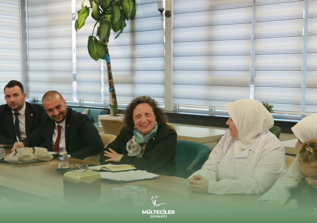 Refugees Association tweet media