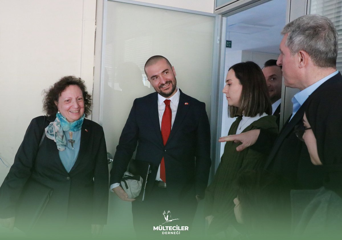 Refugees Association tweet media