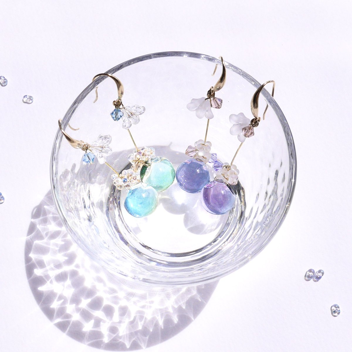 #今年も残りわずかなので今年一番伸びた作品を貼る
ちゅるんと透明感溢れる
『しゃぼんゼリー』が1番伸びました🫧✨