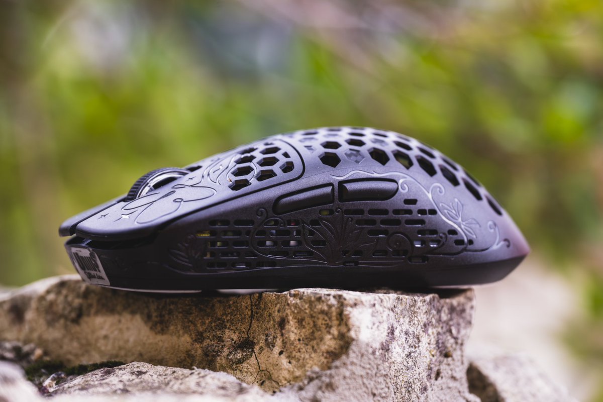 swift_reviews's tweet image. UNIUS Black Lotus 🦋
Thank you @lethaldotgg!