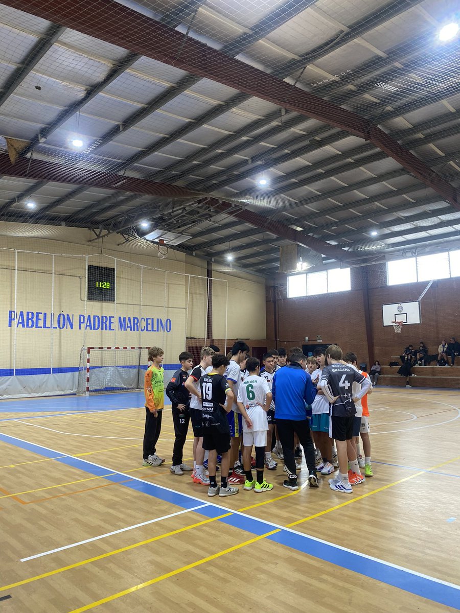 🟢⚪️ El pasado sábado se celebró en el Pabellón Padre Marcelino los entrenamientos de las Selecciones Andaluzas Infantil Promesas 

🔝 En ellas participaron nuestros jugadores Gonzalo Pérez y Hugo Moreno, Nicolás García como entrenador y Óscar Óliver como fisio  #ADNagustino