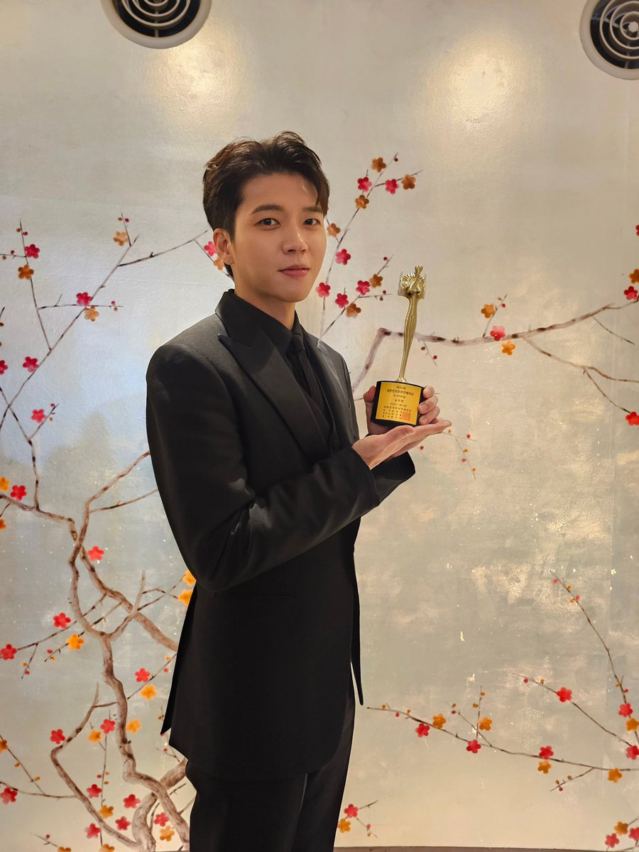 woohyunismm's tweet image. ㅊㅎ👏🏻🥳🎉🏆