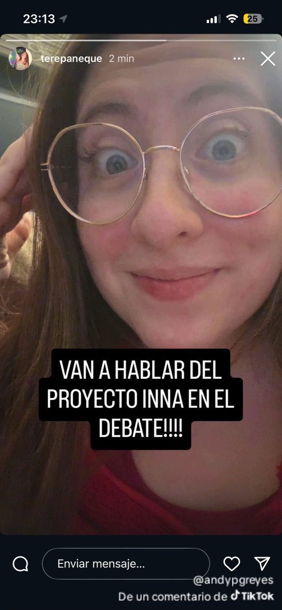 Alguien quiere pensar en Tere paneque y quedó de 🤡🤡 porque su candidata apoya el proyecto de hidrógeno verde 💀💀
En estos momentos acaba de romper sus telescopios 🤣🤣🤣🤣🤣