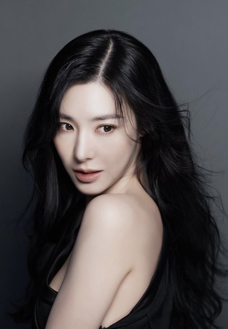 nornor_ss's tweet image. ทิฟฟานี่คือผู้หญิงผมดำที่สวยที่สุด 
- คิมแทยอน