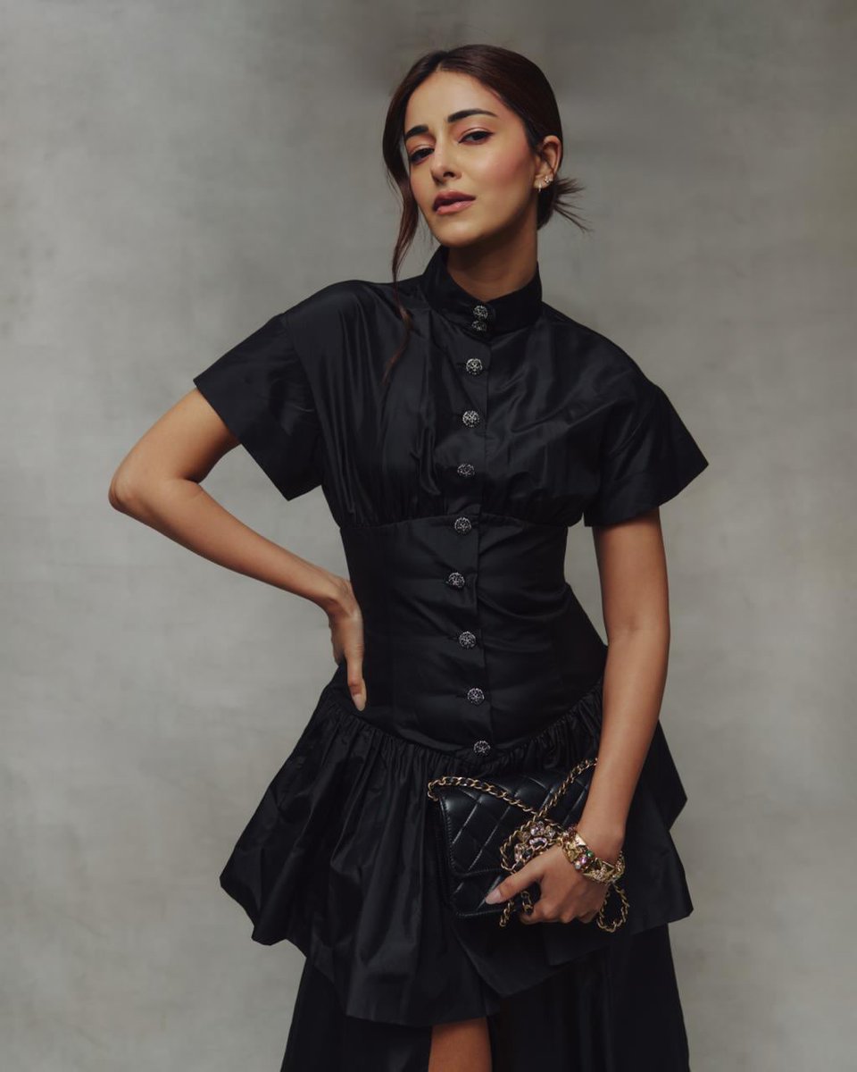 廃盤ANANYA & Whispers of ANANYA 2本セット残量80% Ananya Panday 🖤 #Ananya #AnanyaPanday