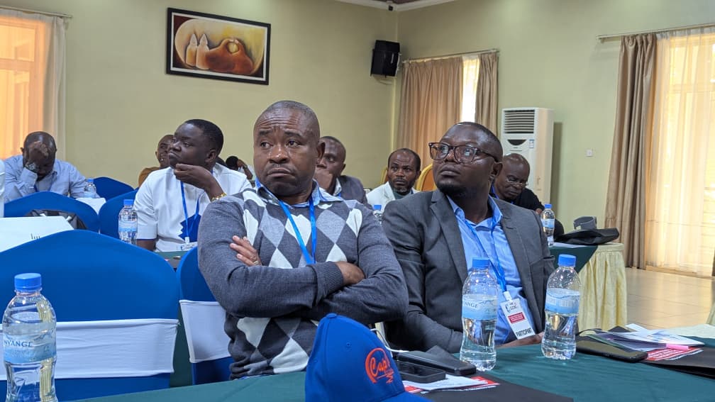 hangijospin's tweet photo. Le Colloque a démarré avec trois présentations inaugurales, dont deux en ligne. Le projet "#RICAR" a été présenté. Au programme : formation des jeunes chercheurs, écosystème de la recherche, valorisation des résultats, innovation et entrepreneuriat. #UNIGOM #JeunesChercheurs https://t.co/zSvi6bBf7B