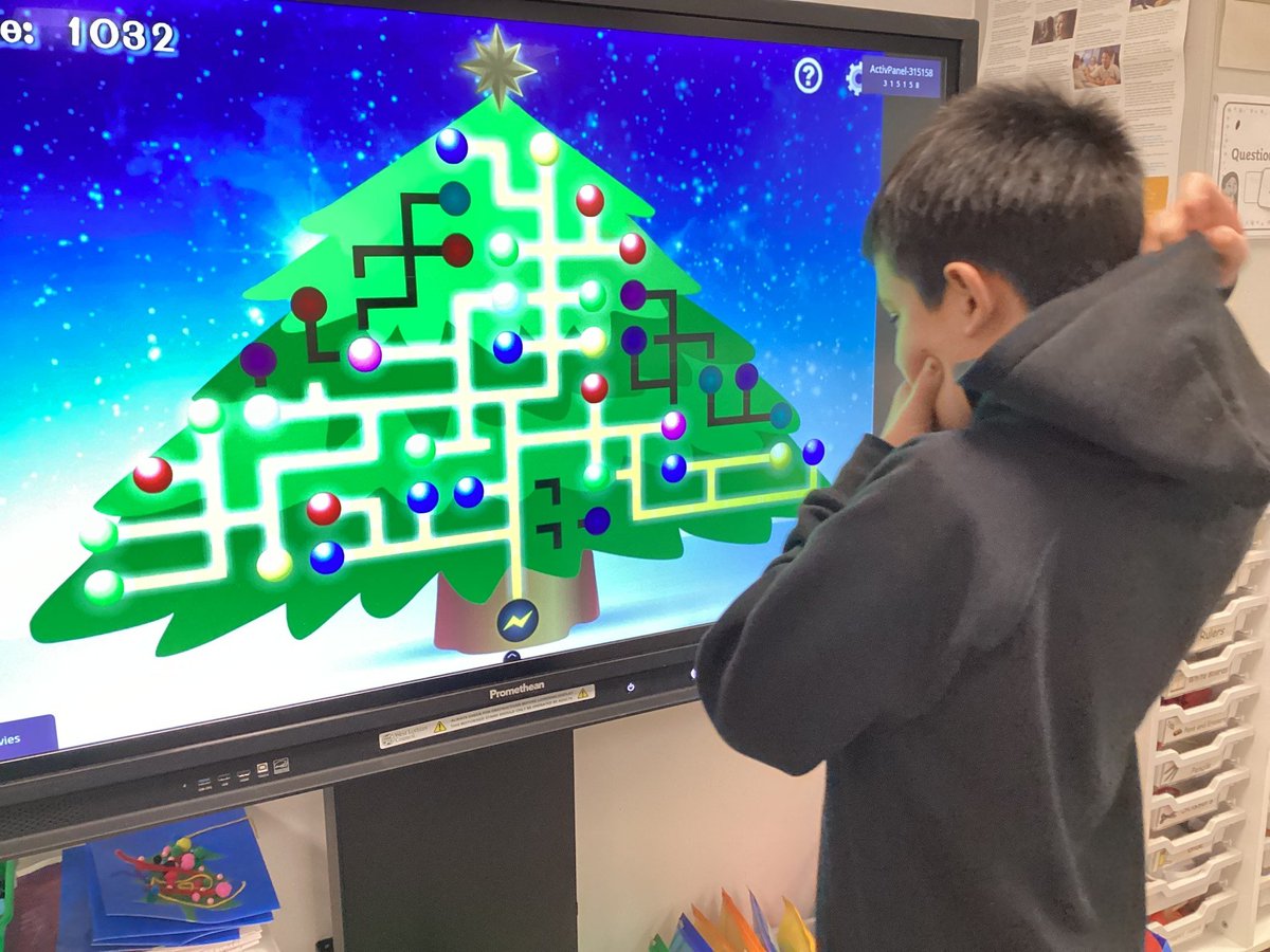 CedarbankSchool's tweet image. Excellent problem solving skills from class A during maths activities. This pupil persevered and was able to light up the whole Christmas tree. Well done! #confidentindividuals #problemsolving #skills