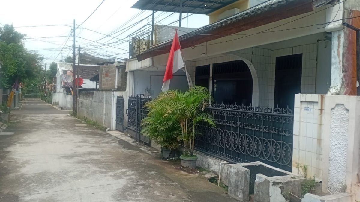 onlineproperti's tweet photo. #Jual #Rumah Nyaman di Dalam Komplek #Pekayon, #Bekasi

**0821-25415588**

https://t.co/UVAItWwVhN https://t.co/vfGxDEpQjd