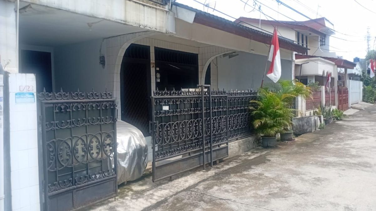 onlineproperti's tweet photo. #Jual #Rumah Nyaman di Dalam Komplek #Pekayon, #Bekasi

**0821-25415588**

https://t.co/UVAItWwVhN https://t.co/vfGxDEpQjd