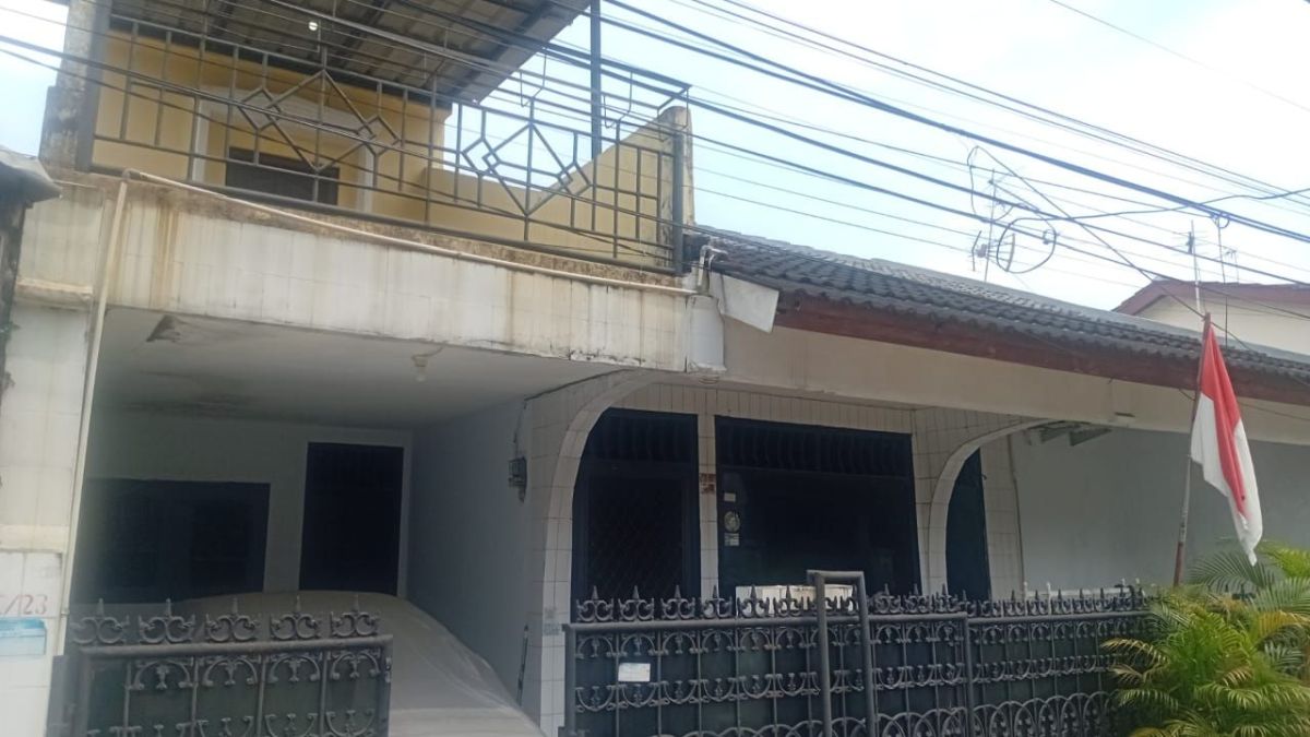 onlineproperti's tweet photo. #Jual #Rumah Nyaman di Dalam Komplek #Pekayon, #Bekasi

**0821-25415588**

https://t.co/UVAItWwVhN https://t.co/vfGxDEpQjd