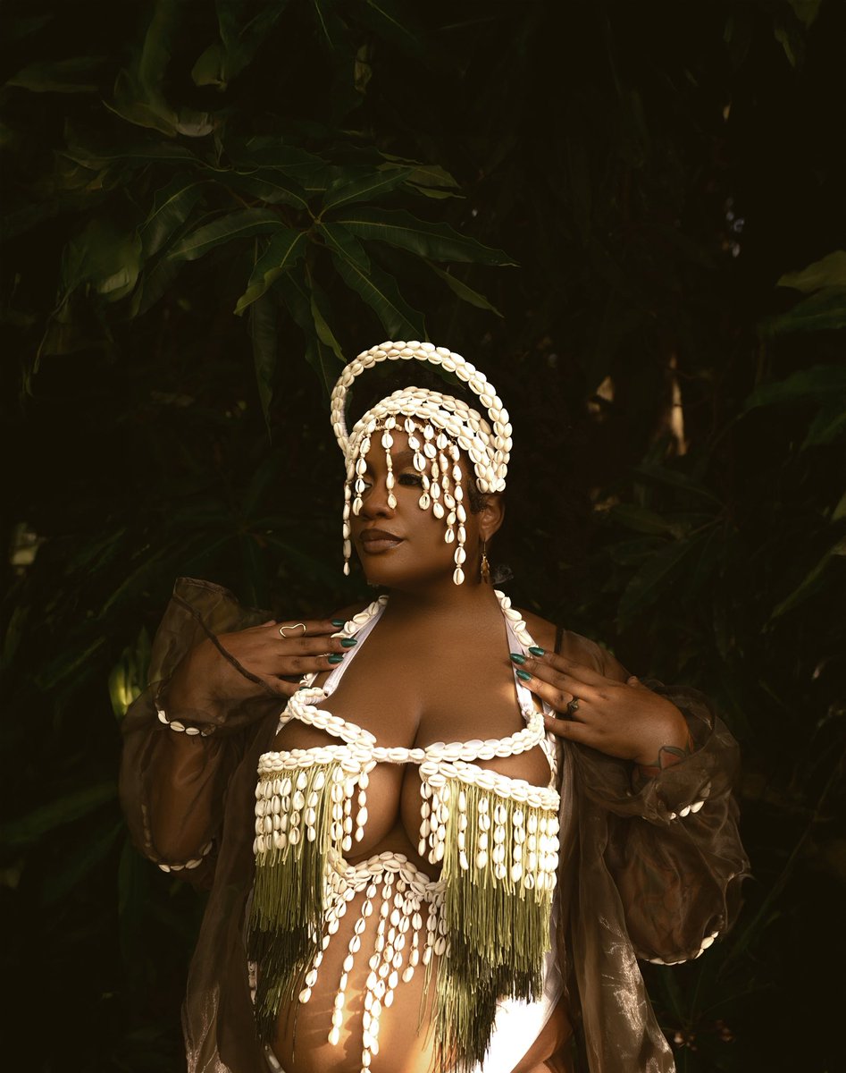 fulljoying's tweet image. Growing older, growing love, growing life.
A new season where every breath feels like a reason to cherish the day. #Chapter34
.
.
#FirstComesLoveThenComesMarriageThenComesTheBabyInTheBabyCarriage