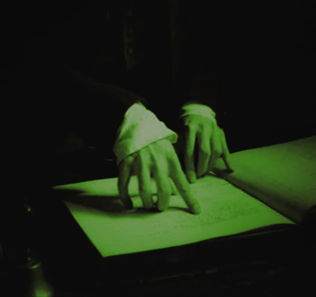 L0TUSEATERX's tweet image. ⠀
     𝐒𝐞𝐯𝐞𝐫𝐮𝐬 𝐒𝐧𝐚𝐩𝐞 . 
      ────────

      𝘐 𝘣𝘪𝘵 𝘵𝘩𝘦 𝘩𝘢𝘯𝘥 𝘰𝘧 𝘵𝘩𝘦 𝘨𝘰𝘥
      𝘯𝘰𝘸 𝘩𝘦 𝘸𝘰𝘯'𝘵 𝘧𝘦𝘦𝘥 𝘮𝘦
      𝘦𝘪𝘵𝘩𝘦𝘳. 

⠀