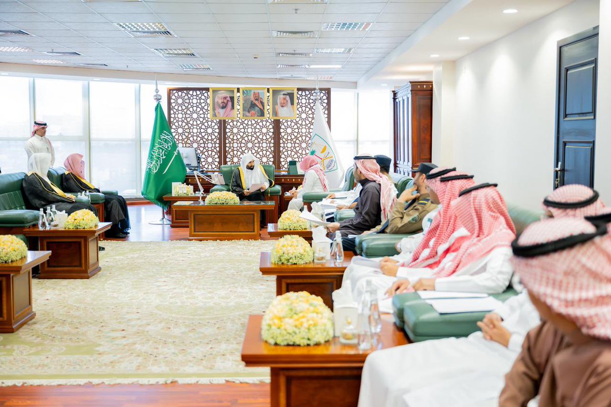 معالي د. خالد اليوسف يتفقد محاكم #ديوان_المظالم بالمدينة المنورة ويلتقي بالمستفيدين