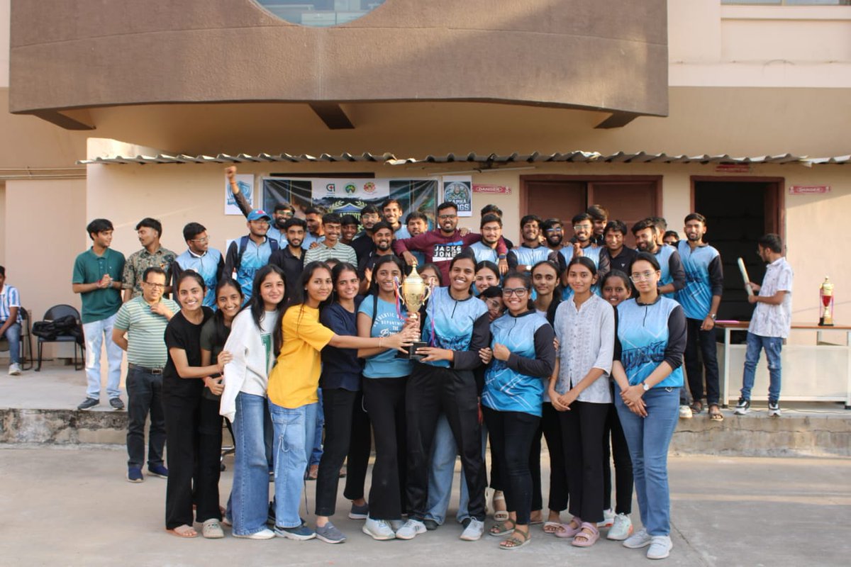 mriasofficial's tweet image. UTKARSHOTSAV 2.0 brought three thrilling days of energy, competition and team spirit! MRIAS buzzed with excitement as students showcased strength, skill and unity. Cheers to all champions and participants! #Mrias #Utkarshotsav2.0 #sportsdays