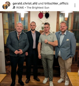 IbDoku's tweet photo. Mitte November organisierten die #AfD-Politiker Paul, Christ, Schramm und Tritschler einen Vortrag mit und bei der Neonazi-Burschenschaft #Raczeks zu #Bonn. Alle 4 wussten, mit wem sie sich einließen, weshalb sie die dortige Reichskriegsflagge auch nicht störte.
1/2 https://t.co/RjWCy8uLzC