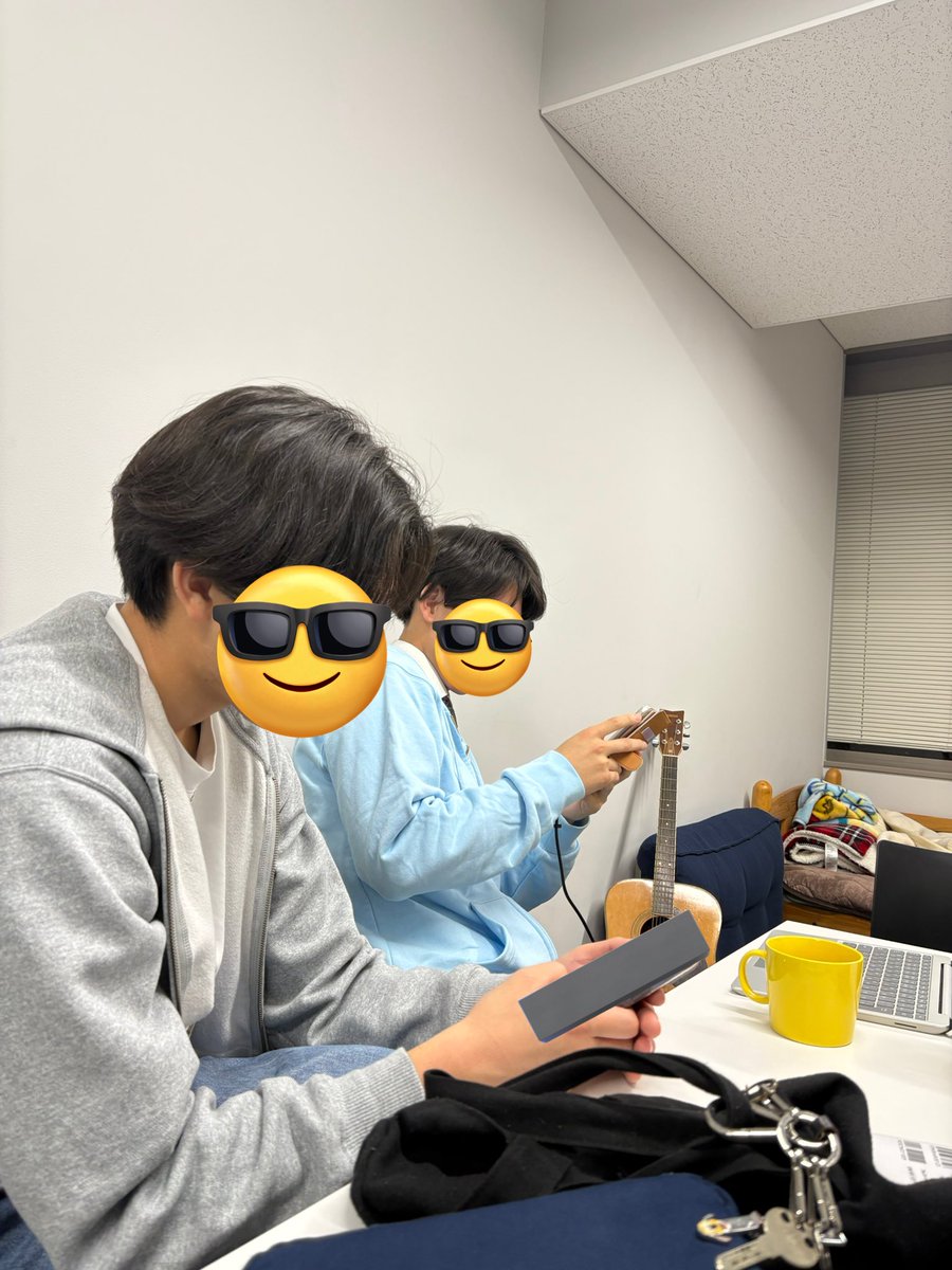 今回の活動は人数があまり集まらなかったのでディスカッションを中止し、その代わりに4回生1名が発展途上国の金融論についての個人研究発表を行いました。
次回は恐らくディスカッションを行う予定です。
来週も頑張りましょう！
#龍谷大学 #ザイケン #金融論