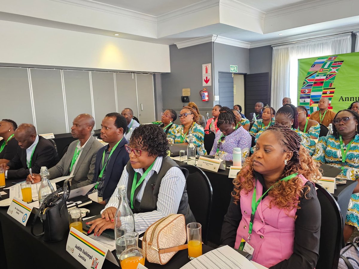 IMICAD1's tweet photo. Delegates are diving into forward-thinking conversations on leveraging AI, embracing digital innovation, and strengthening cybersecurity to elevate administrative leadership in a rapidly evolving workplace.

#IMICAD #InternationalConference #DigitalAge
#cybersecurity https://t.co/eAiCtS82Sz