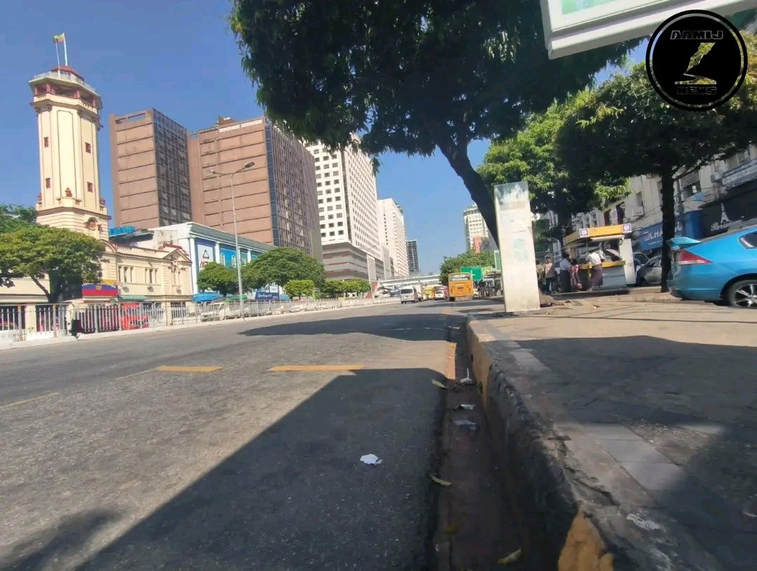 minn_robert's tweet photo. Yangon’s streets went quiet today as people across the country joined the nationwide Silent Strike to oppose the junta’s sham election.

[Will add more images across country in thread 👇]
#WhatsHappeningInMyanmar 
#silentstrike https://t.co/kSk44NUlJI