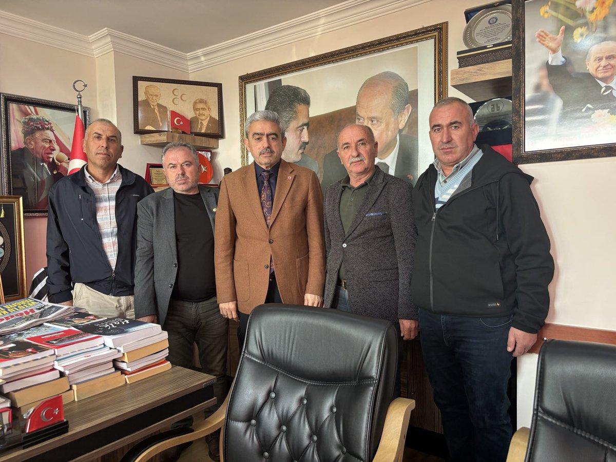 DEĞERLİ ARKADAŞLARIM İL BAŞKANLIĞIMIZA ZİYARETİME KARPUZLU İLÇE BAŞKANIM AYDIN GÖK, GÜNEY MAHALLESİ MUHTARI ÖZGÜR ASAR, ŞENKÖY MAHALLE MUHTARI FERUDUN TAŞ, OSMAN KARATAŞ GELDİLER. KENDİLERİNE TEŞEKKÜR EDER. SEVGİ VE SAYGILARIMI SUNARIM. HAYIRLI GÜNLER DİLERİM.