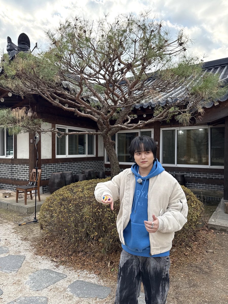 yudai_vo's tweet image. 한일톱텐쇼 日韓トップテンショー
昨夜の放送で今シーズンは最終回でした。
現役歌王JAPAN、日韓歌王戦、日韓トップテンショーと約半年間、沢山韓国に通って素晴らしい経験ができました。
少し寂しくなるね。出演して本当によかった。
出会ってくれた皆さん、本当にありがとう。