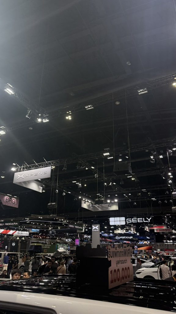 mockingjay883's tweet image. มาสามรอบละ ไปก็ไม่ได้รถอยู่ดี😭