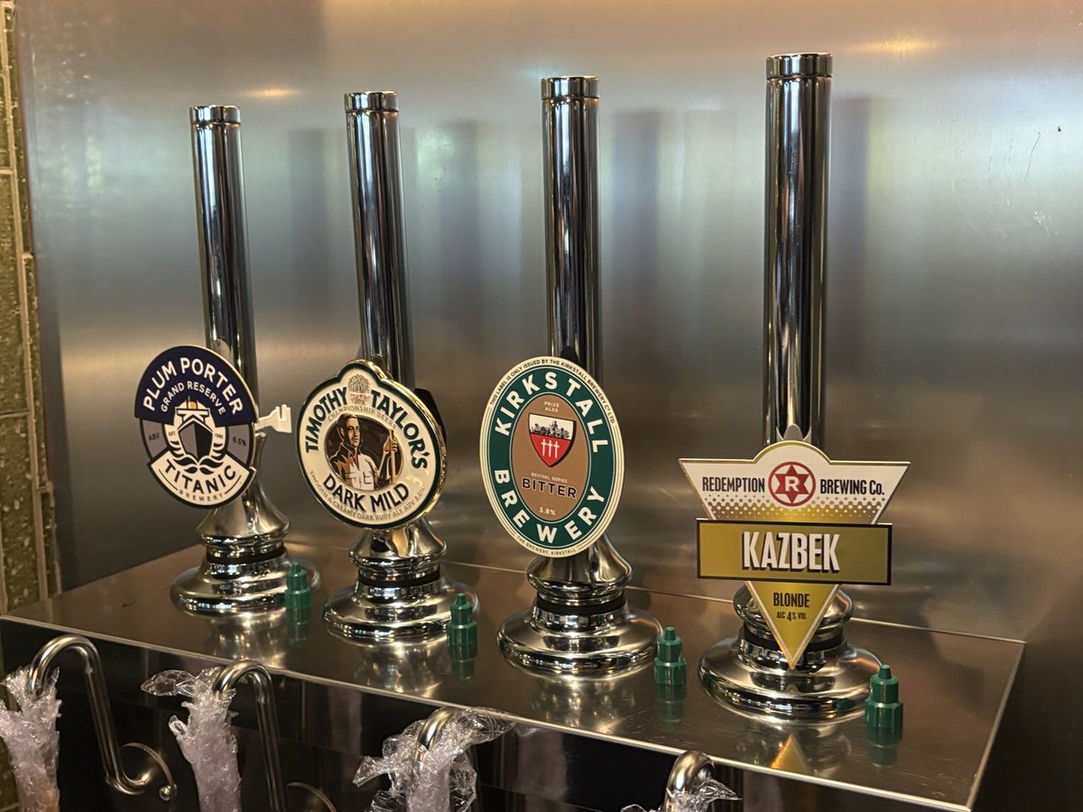 theStranded tweet media