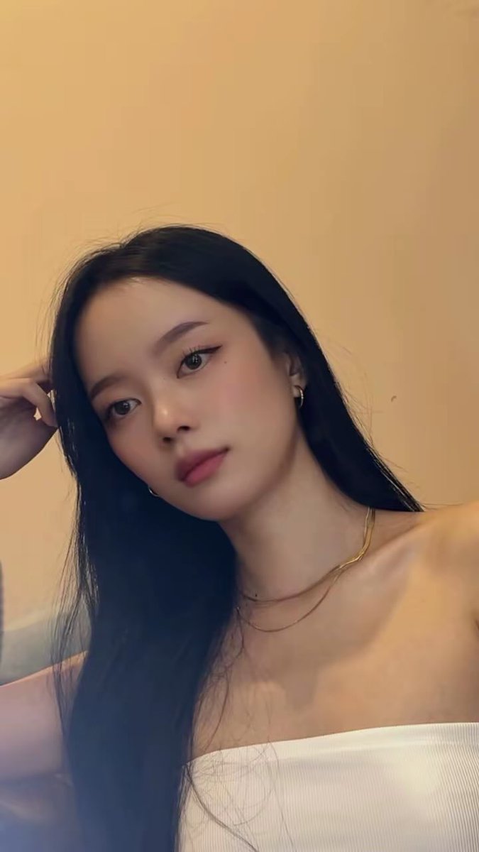 Chrysanthemum🌱 tweet media