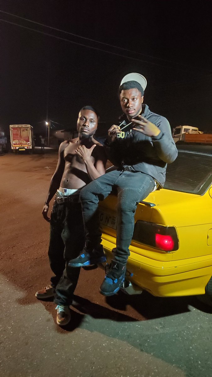 "Y3nan si f)m nti y3nda f)m till we go up yeah" 
#RunItUpByBavug  🇬🇭 

music.apple.com/gh/song/run-it…

Keep tapping the energy, appreciate y'all 💜
BMG! to the wiase!!!