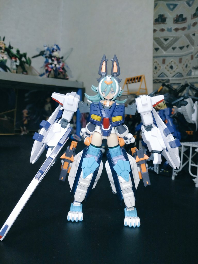 Homare_inose's tweet photo. これはメガミデバイス…誰が何と言おうとメガミデバイスなんだ…
#メガミデバイス
#ミキシング選手権 https://t.co/zd58d42riL