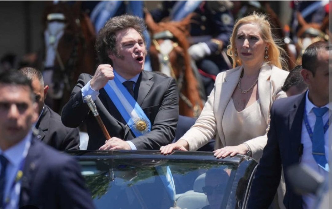 G7zSlWFXYAAq94P?format=jpg&name=medium