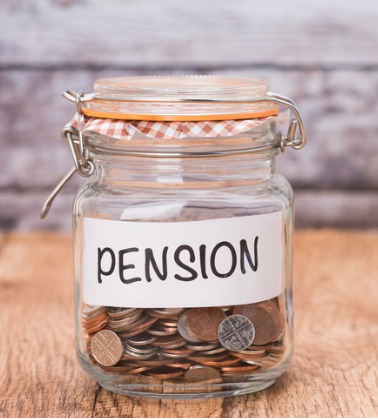 Some thoughts on how to beat the salary sacrifice cap when saving for retirement. #salarysacrifice #savingforretirement tinyurl.com/beatsalsacap