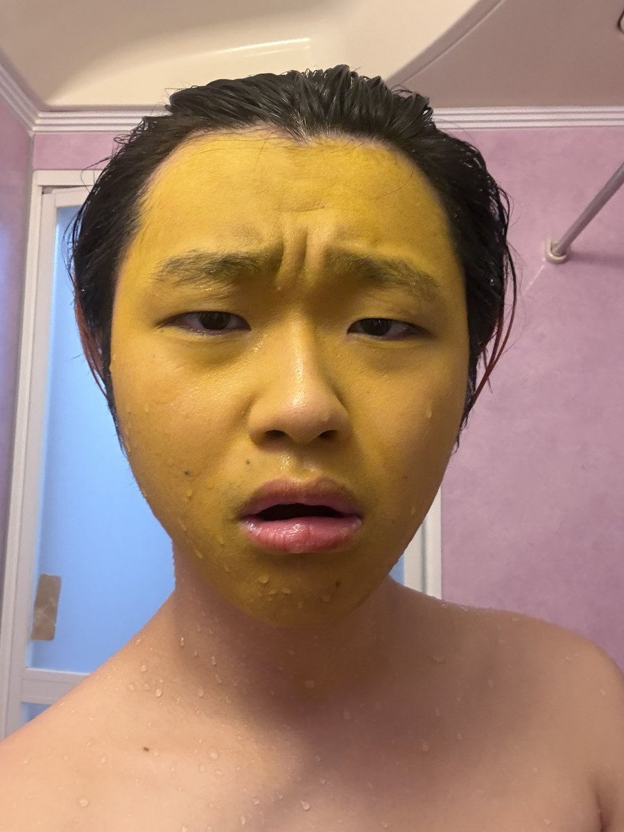 どれだけ擦っても取れないので諦めてRIDDLEカラーで生きていく