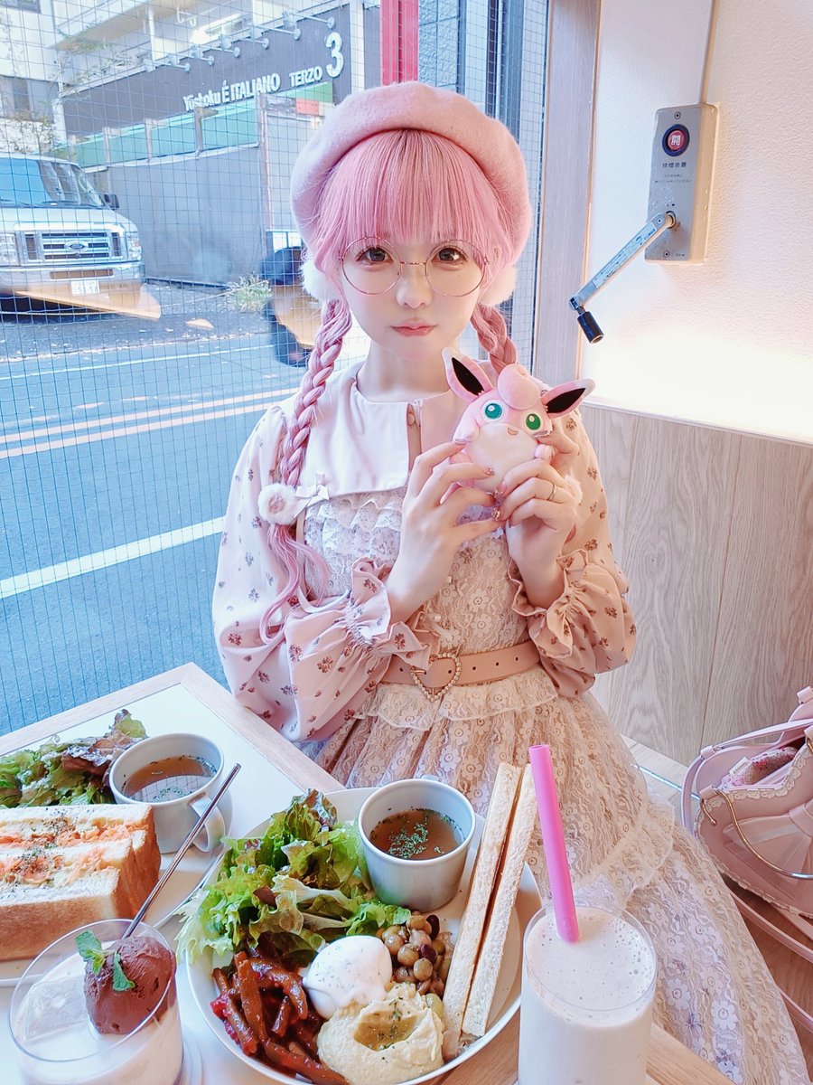 もこ@12/27ﾌﾘﾏ原宿 (@m402u) / Posts / X