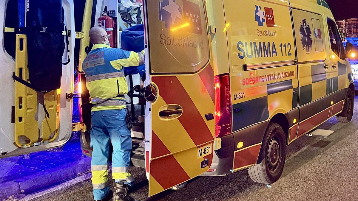 El sector de ambulancias de la Comunidad de Madrid lleva varios días en huelga exigiendo una negociación de su convenio. Están intentando aplicarles una subida salarial por debajo del IPC y, por si fuera poco, están aplicando la totalidad de los servicios mínimos para tratar de