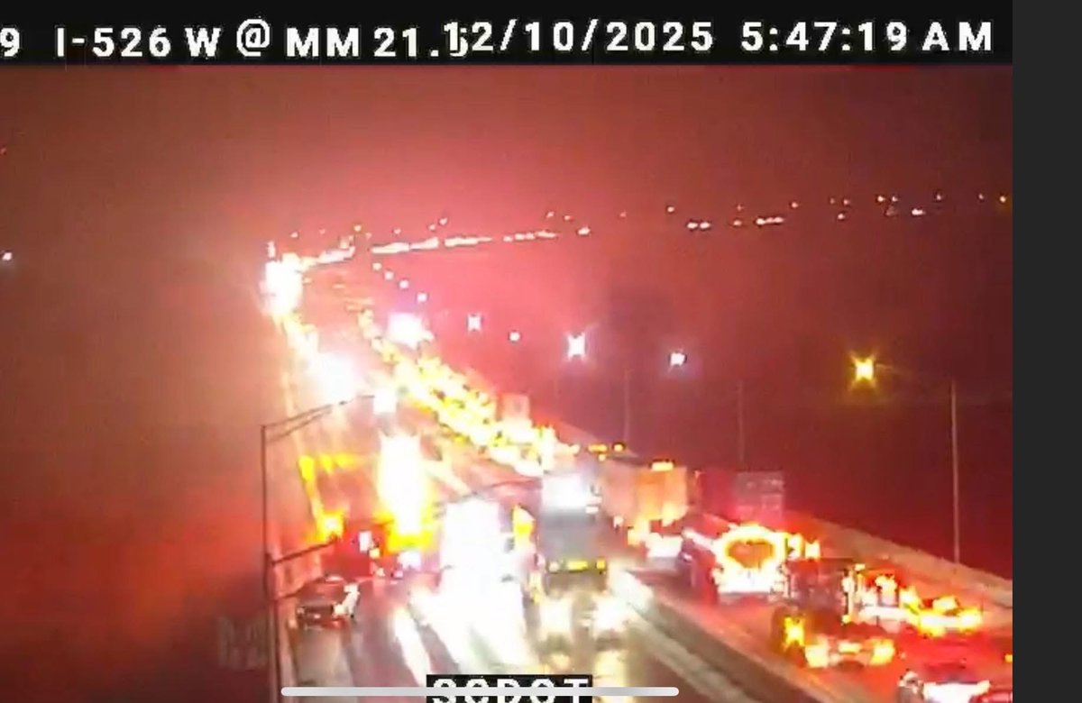 ⚠️ICE ON THE DON HOLT BRIDGE⚠️

Numerous accidents have occurred this on the Don Holt Bridge both east and westbound due to freezing fog. Earlier dense fog has led to a thin glaze of ice in some spots on the bridge where temps have dropped below 32°. Avoid this bridge for now!