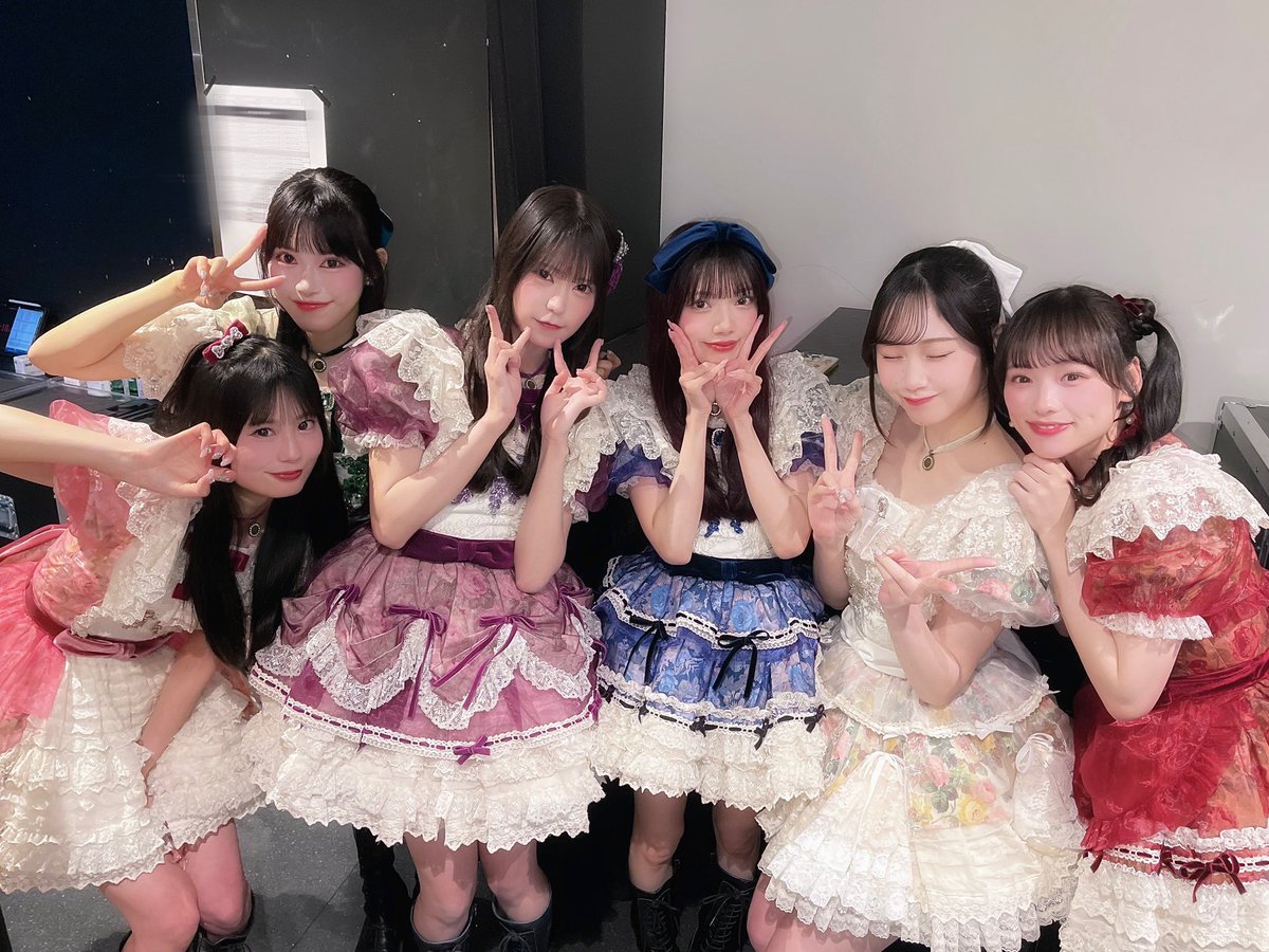 【最終値下げ】ギョンベ closeyoureyesツーショ 特典会 ありがとうございました❕ ライブから特典会時間とても空いたのに 待っ