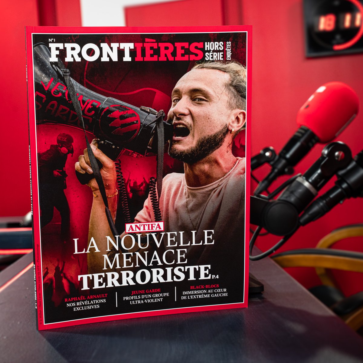 Notre magazine est un carton en kiosque !

🔴Alors que les antifas multiplient les agressions, <a href="/Frontieresmedia/">Frontières</a> a enquêté sur cette mouvance sous la supervision de <a href="/Jules_Laurans/">Jules Laurans</a> !

Merci à tous, rdv en kiosque et merci à nos abonnés !