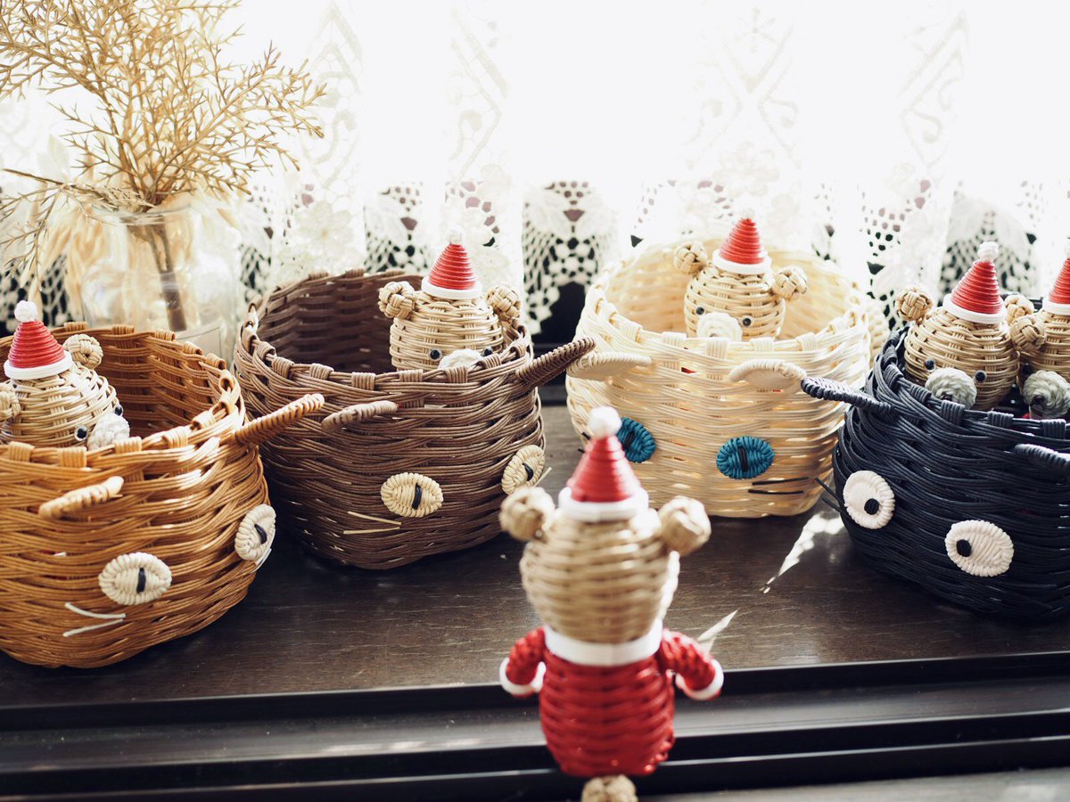 クリスマスだよ、
くまサンタ集合〜❣️❣️

※60歳過ぎた父が編みました🤗猫達も🐾