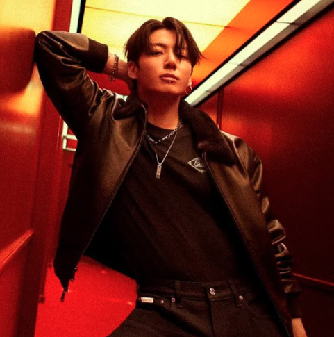 AboutMusicYT's tweet photo. Jungkook was among the most global kpop acts of 2025 despite not releasing any music this year. https://t.co/FKogYpyDHB