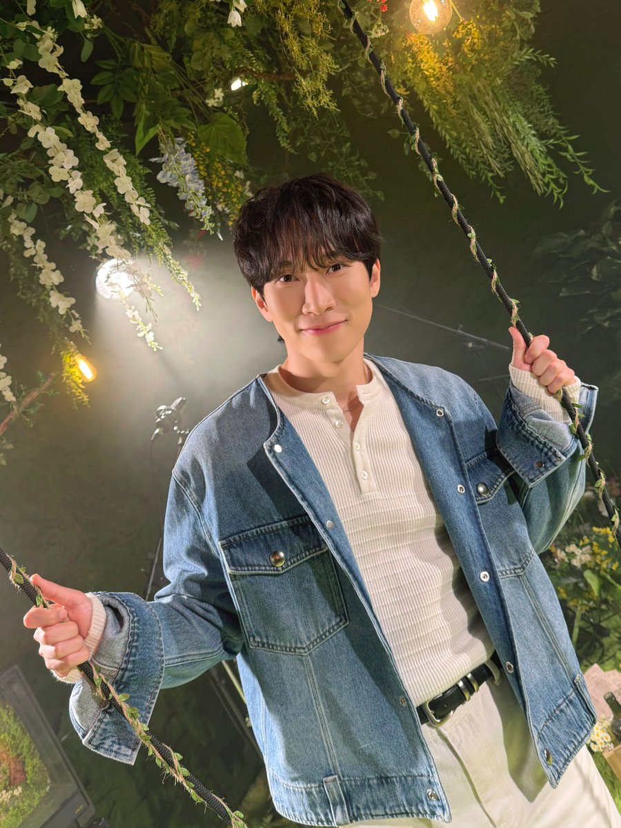 [📂]

📂 B:CHIVE
└📁 #숲세권라이브

다들 역세권 붕세권 선호할 때
은광이는 숲세권 선호 🌳
이 사실을 아는 멜로디 만족도 901122%

#비투비 #BTOB
#서은광 #SEOEUNKWANG
#언폴드 #UNFOLD
#그레이티스트모먼트 #GreatestMoment
<a href="/BTOB_SEKwang/">서은광</a>