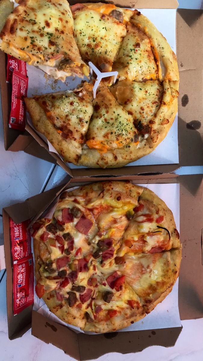 txtdrkuliner's tweet image. Drop your honest review about Domino’s Pizza